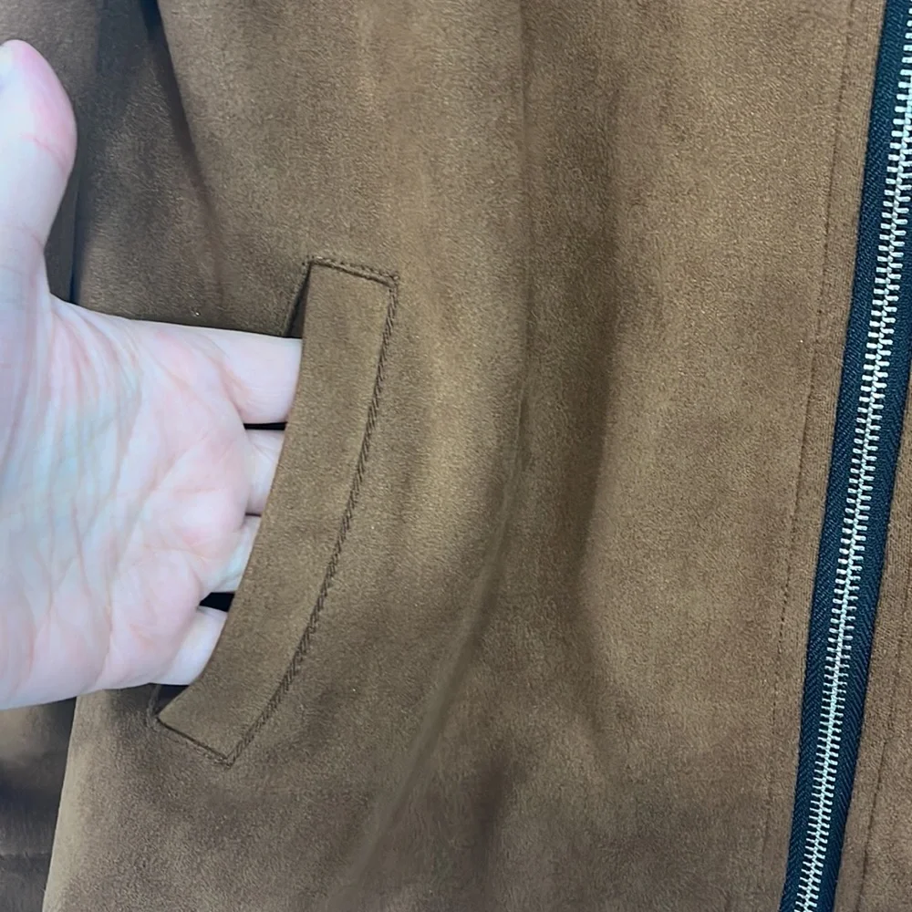 Smyth Medium Brown Tan Long Sleeve Stripe Full Zip Jacket with Pockets